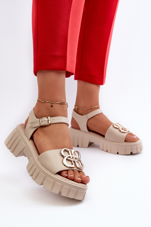 Жіночі шкіряні босоніжки з золотим декором Бежеві Vinceza 7910