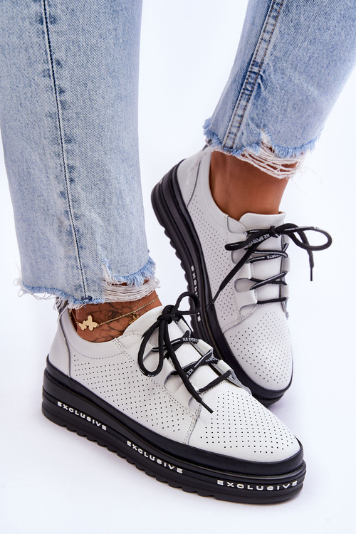 Шкіряні ажурні туфлі білі Leonor