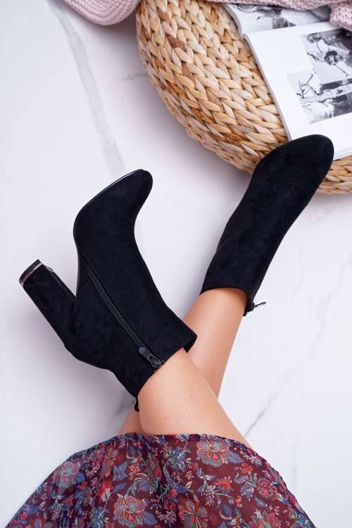 Жіночі чоботи на підборах Black Sadie