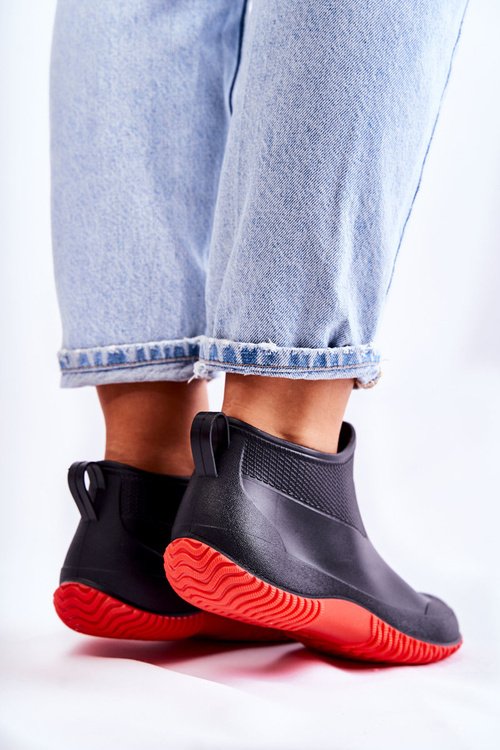 Жіночі низькі сапоги Eldora чорно-червоного кольору