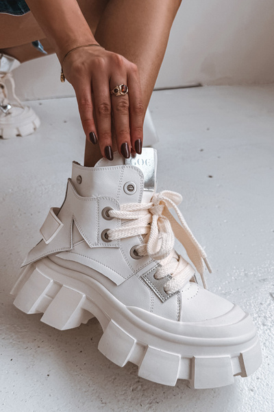 Шкіряні утеплені спортивні чоботи GOE SS2N4055 Білі