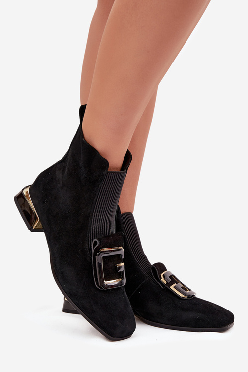 Шкіряні замшеві жіночі чоботи на низькому каблуку з оздобленням D&A MR52-217 Чорні