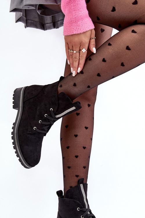 Жіночі замшеві слипони з чорними прикрасами Plesca