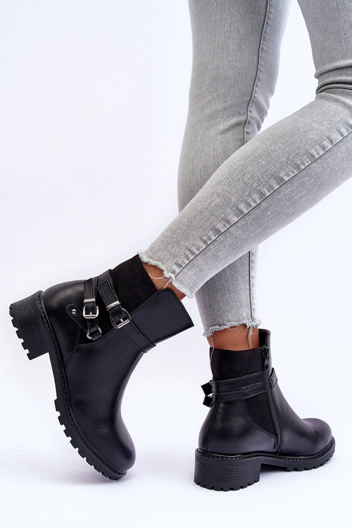 Жіночі шкіряні чоботи з ремінцями чорні норки