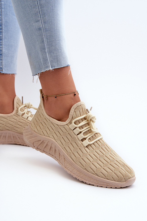 Легке жіноче спортивне взуття бежевого кольору Xalara