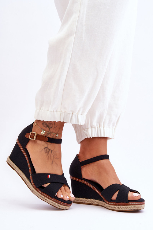 Жіночі босоніжки на танкетці Black Janet