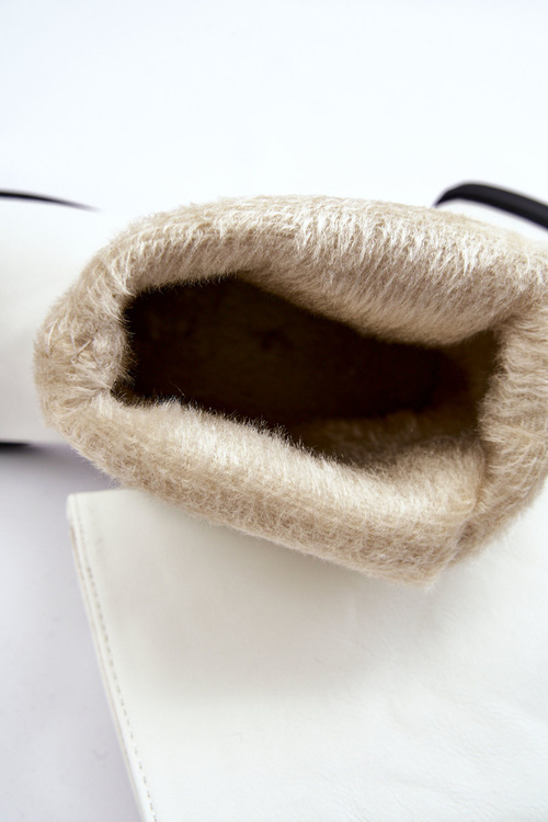 Жіночі теплі чоботи Calan білого кольору