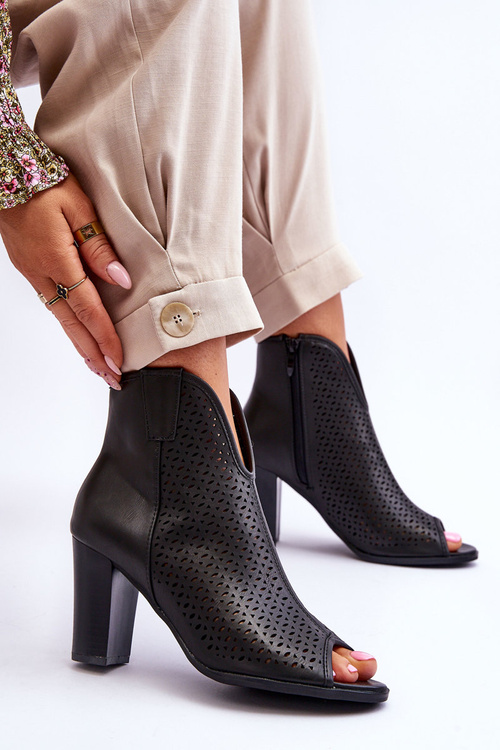 Ажурні шкіряні чоботи на каблуці Чорні Florina