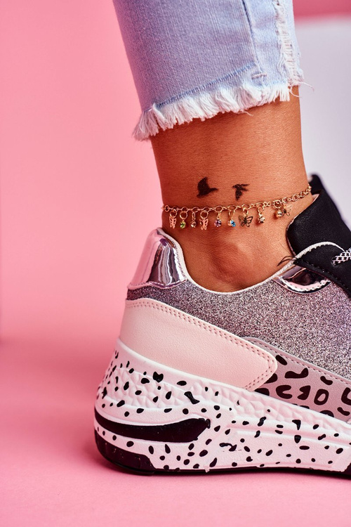 Спортивне жіноче взуття на товстій підошві чорного кольору Nokien