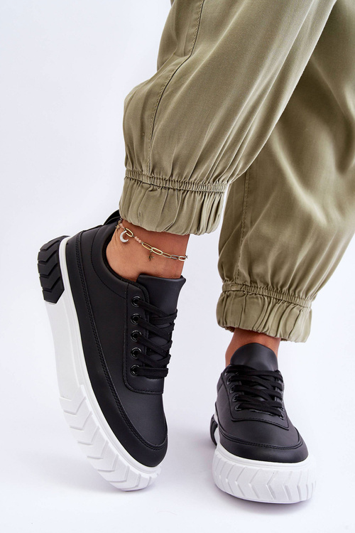 Класичні спортивні туфлі на платформі чорно-білі Nannzie