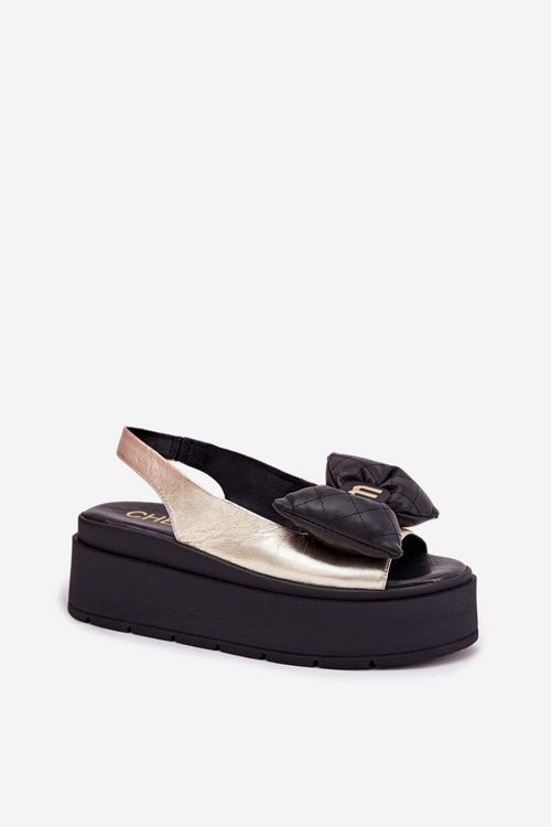 Жіночі шкіряні сандалі на платформі з бантом CheBello 4641 золотисто-чорні