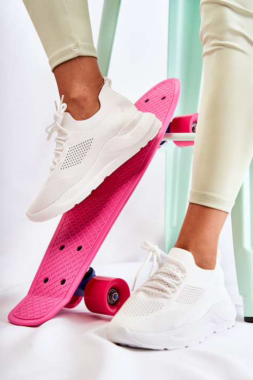 Жіноче спортивне взуття сліпони білого кольору Savanna