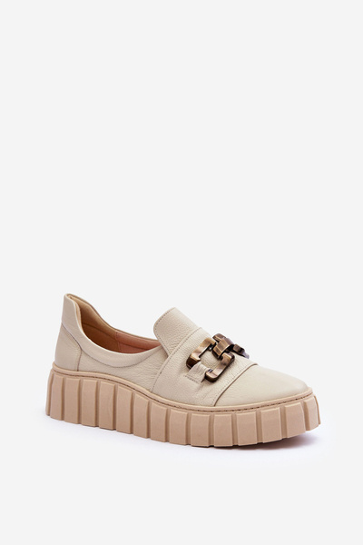 Жіночі шкіряні туфлі на платформі з декором бежеві Lewski 3398