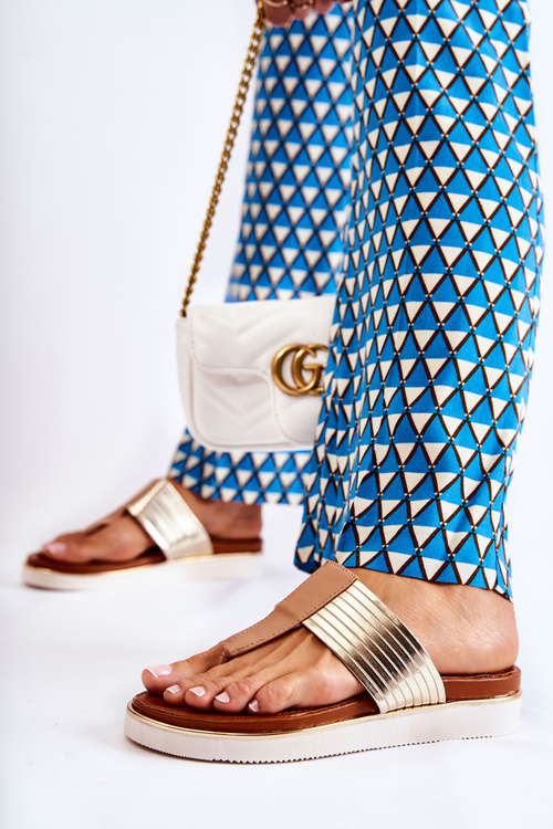 Жіночі шльопанці на танкетці Бежево-золоті Morissa