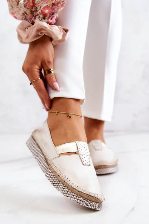 Жіночі шкіряні лофери Maciejka 05432-22 Світло-бежевий