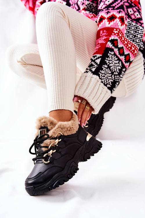 Шкіряне утеплене спортивне взуття чорного блиску