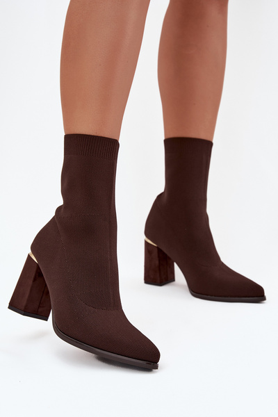 Тканинні жіночі чоботи на підборах шоколадного кольору Virelle
