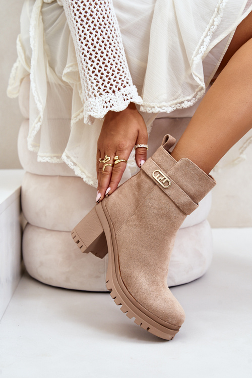 Жіночі еко замшеві чоботи на підборах утеплені на блискавці бежеві Laonora