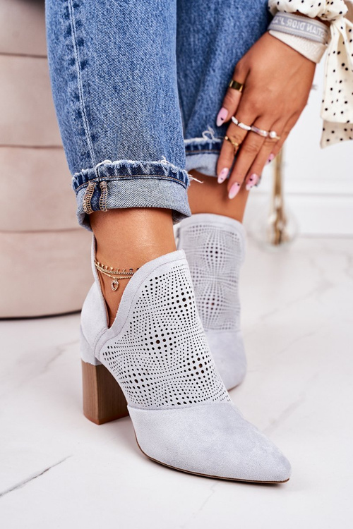 Ажурні чоботи на блочному каблуці Світло-сірі Michelle