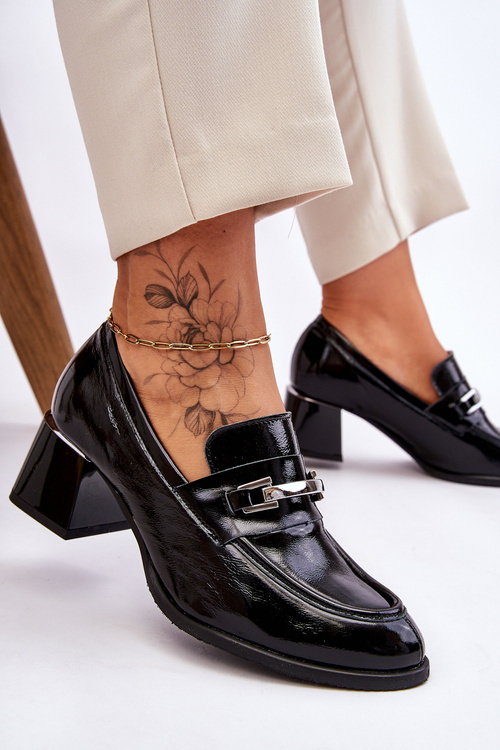 Зручні лаковані туфлі Damira чорного кольору