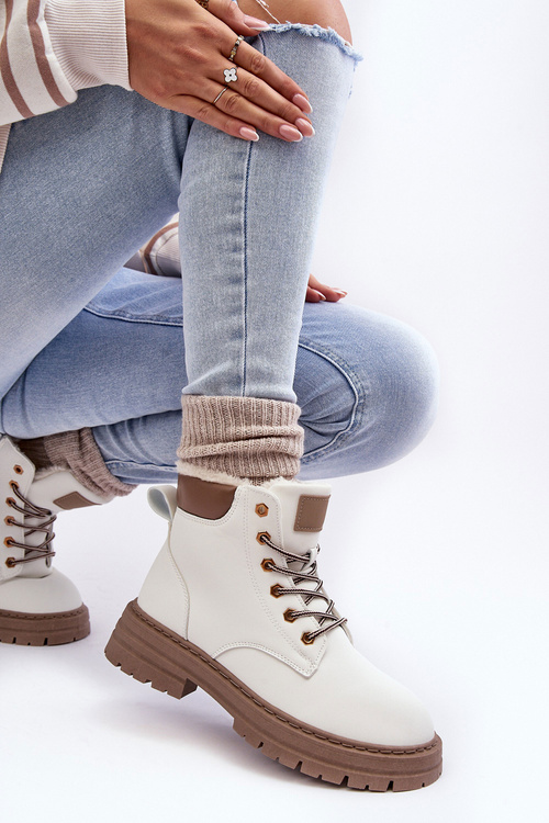 Жіночі черевики на підкладці зі штучного хутра білі фенан