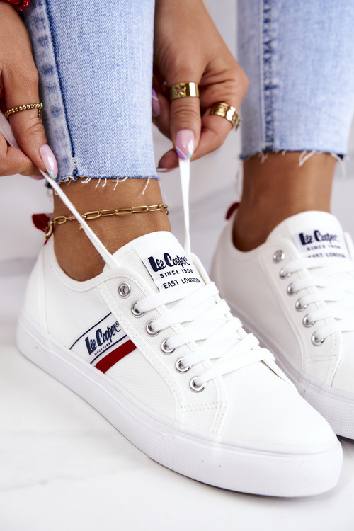 Кросівки на платформі Lee Cooper LCW-22-31-0830L білі