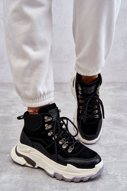 Жіноче високе спортивне взуття GOE KK2N4098 Чорний