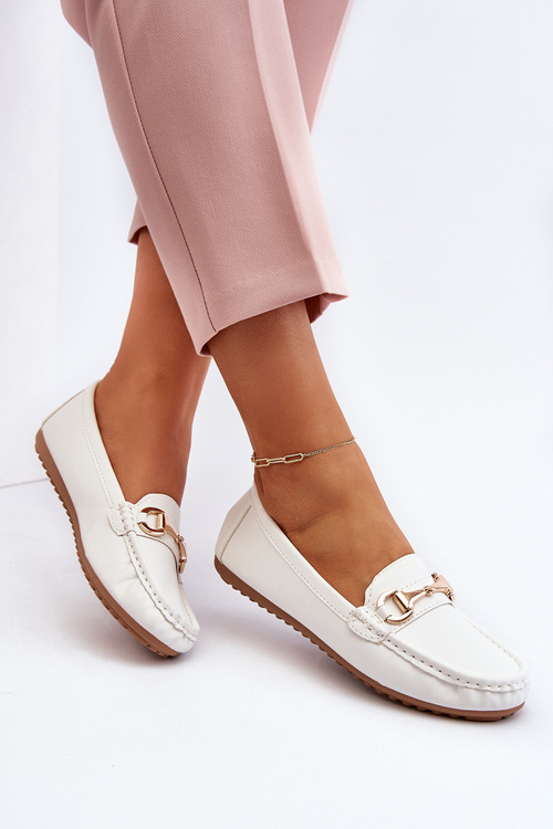 Жіночі класичні мокасини з екошкіри білого кольору Demese