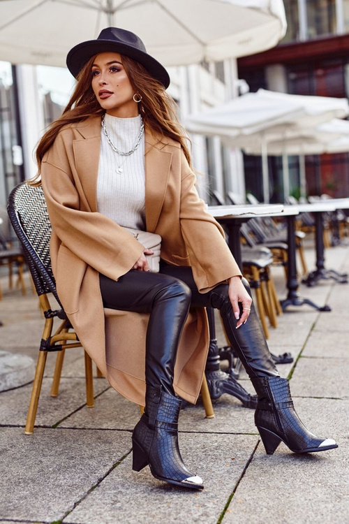 Жіночі чоботи з металевим носком і принтом Eternally Black