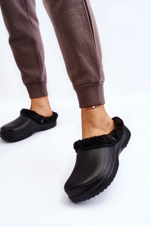 Жіночі поролонові теплі тапочки Crocs Black Cova