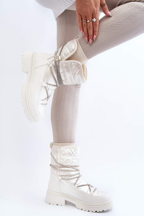 Жіночі білі чоботи з декоративною шнурівкою Rilana