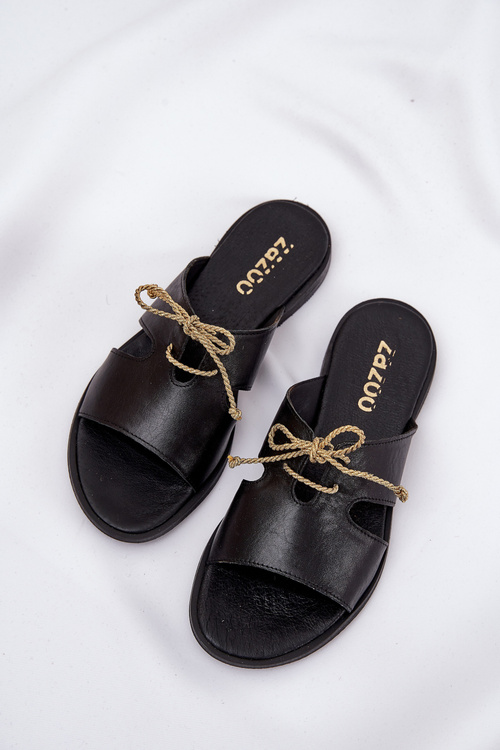 Жіночі шкіряні сандалі на плоскому каблуці Zazoo 3022 чорні