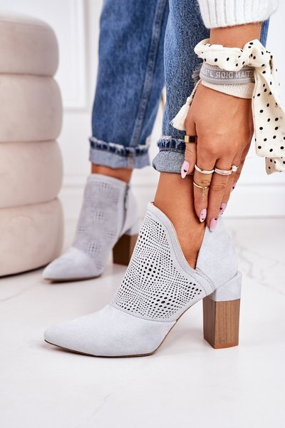 Ажурні чоботи на блочному каблуці Світло-сірі Michelle