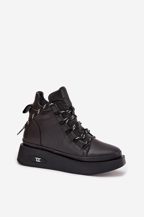 Шкіряні жіночі чоботи на платформі з підкладкою Artiker 55C0809 Чорні