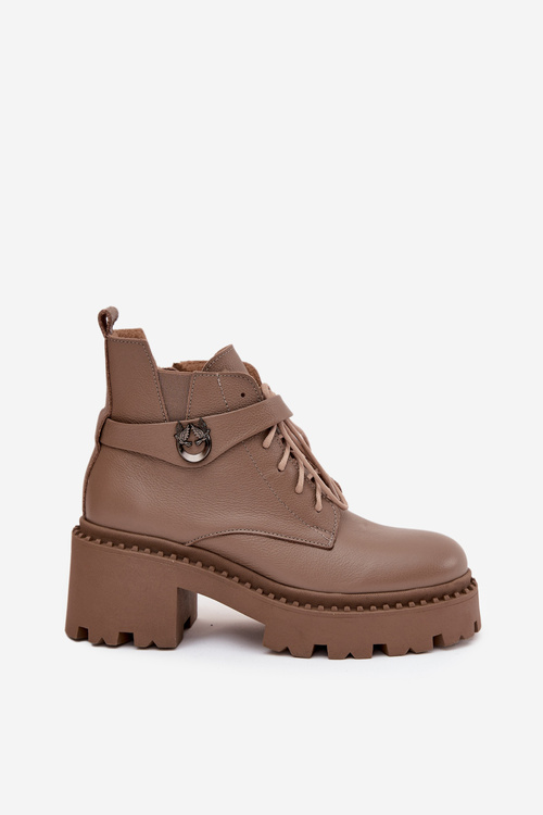 Шкіряні жіночі ботильйони на каблуці з оздоблювальним ремінцем з підкладкою Zazoo 60557 темно-бежеві