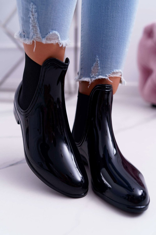 Чорні жіночі лаковані тапочки Kaloat Mezado зі шнурівкою