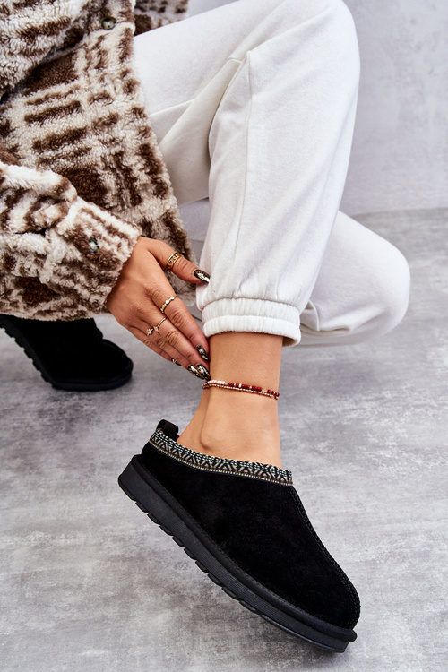 Замшеві жіночі тапочки з хутром чорні Buffie