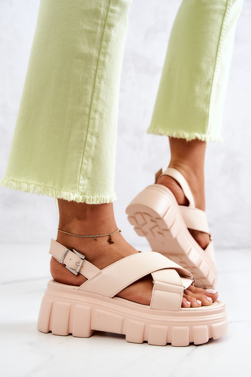 Шкіряні босоніжки на платформі світло-бежеві Betti