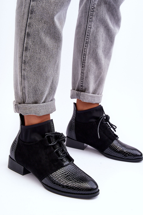 Жіночі туфлі на плоскій підошві чорні SBarski 259-1