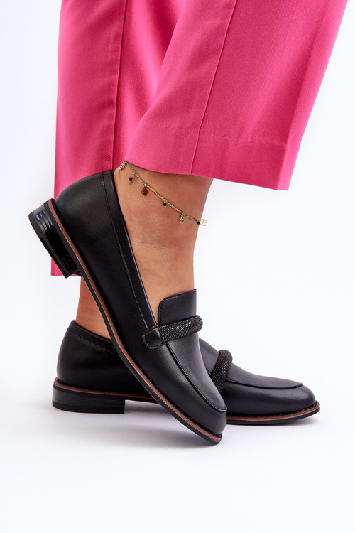 Жіночі шкіряні мокасини з декоративним ремінцем Black Saosin