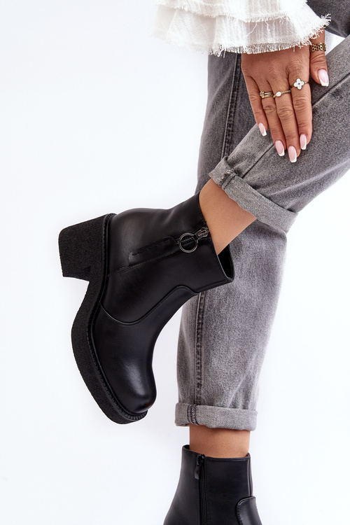 Чоботи жіночі на блискавці чорні Romella