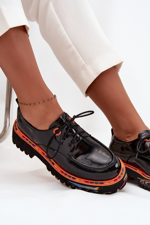 Шкіряне жіноче лаковане взуття Artiker 57C0176 Чорне