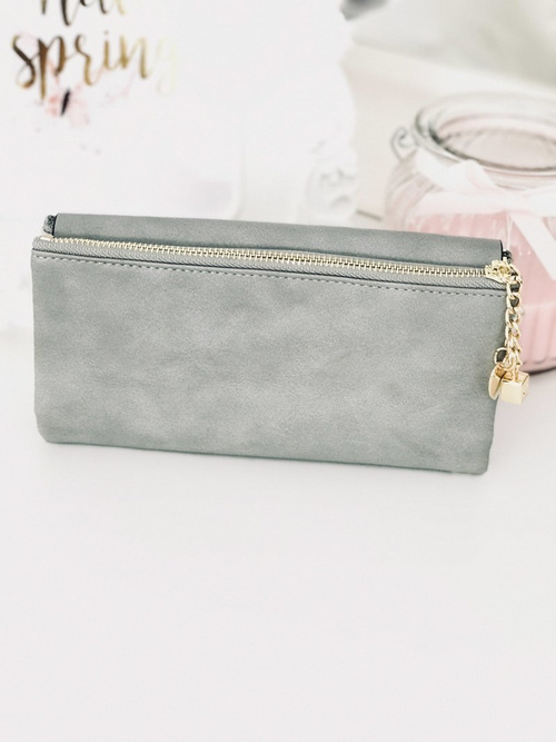 Великий жіночий гаманець сірого кольору з брелоком у формі серця