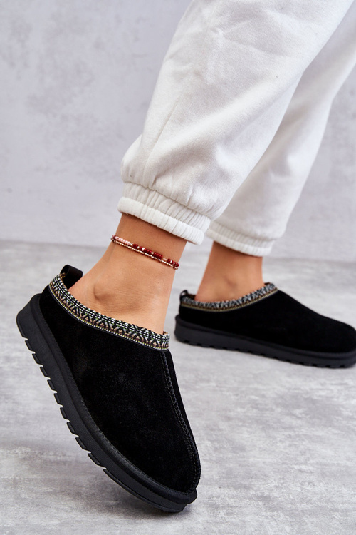 Замшеві жіночі тапочки з хутром чорні Buffie