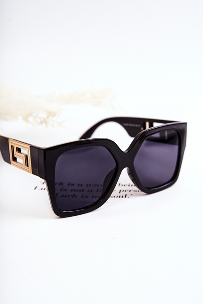 Модні жіночі сонцезахисні окуляри V120045 Чорні