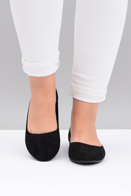 Чорні жіночі балетки Suede Buenos