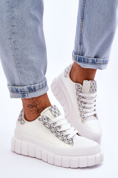 Жіночі шкіряні кросівки на платформі білі Alison