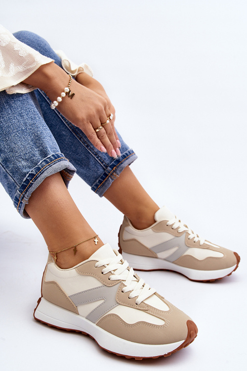 Жіноче бежеве спортивне взуття Chloette