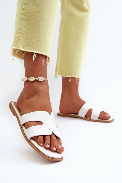 Жіночі плоскі тапочки з вирізами Fiviama білого кольору