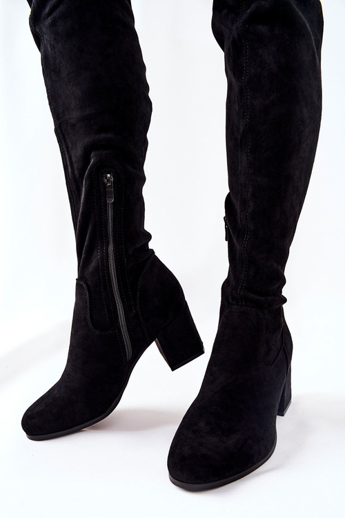 Чоботи на підборах